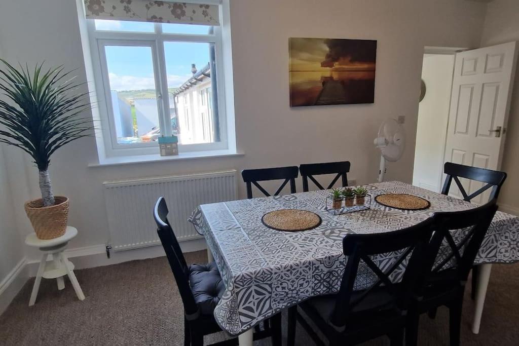 Akwa A Modern Seaside Gem Staithes Exterior foto